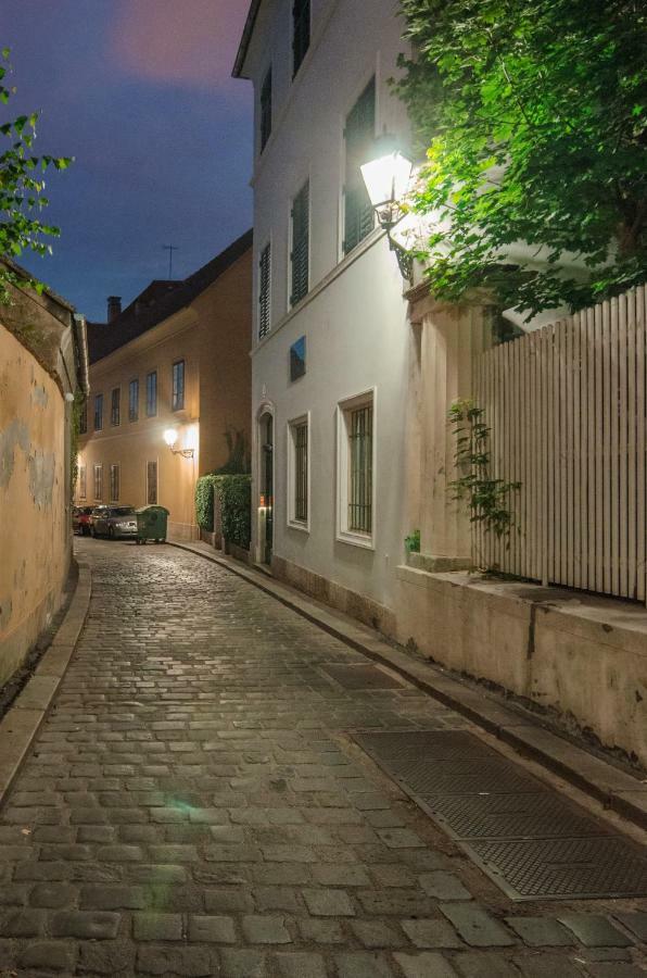 Old Town Tale Daire Zagreb Dış mekan fotoğraf